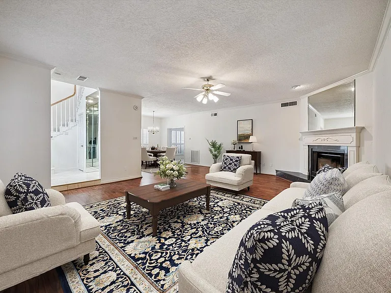 2125 Bering Dr #2125 — Photo 5