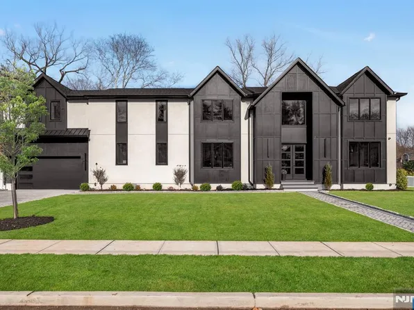 75 Susan Dr, Closter, NJ 07624