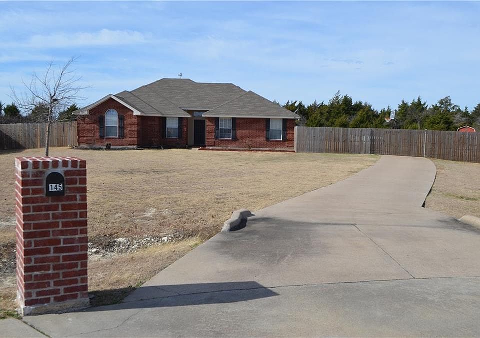 1st image of 145 Meadow Glen Dr
