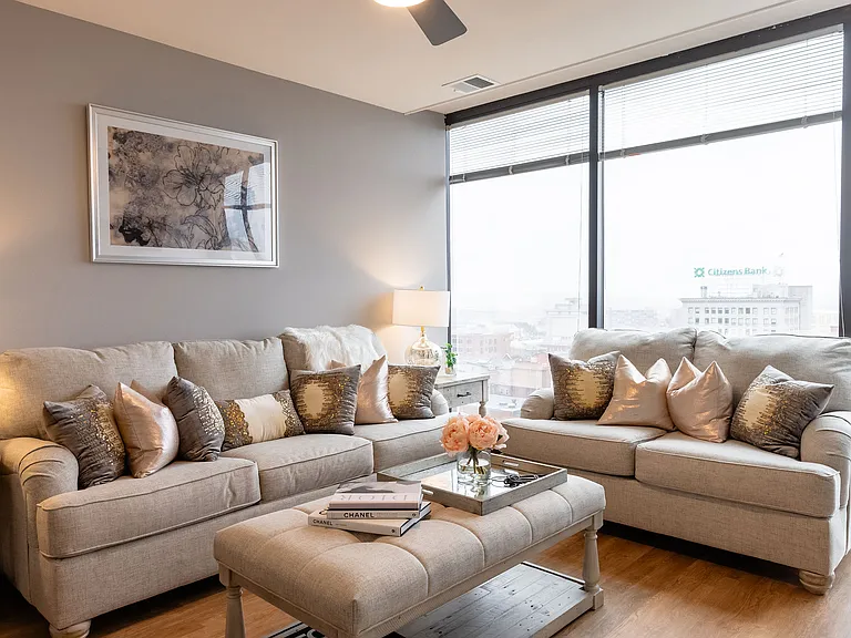 The Residence at 1000 Elm — Photo 83