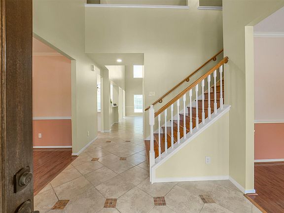 5th image of 2414 Falcon Knoll Ln