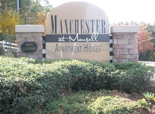 401 Huntington Dr, Roswell, GA 30076