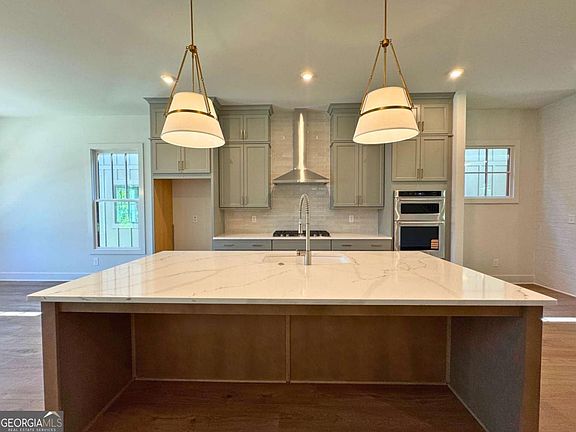 5th image of 1917 Repose Dr