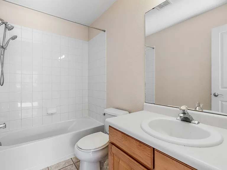 13235 Holly St #E — Photo 14