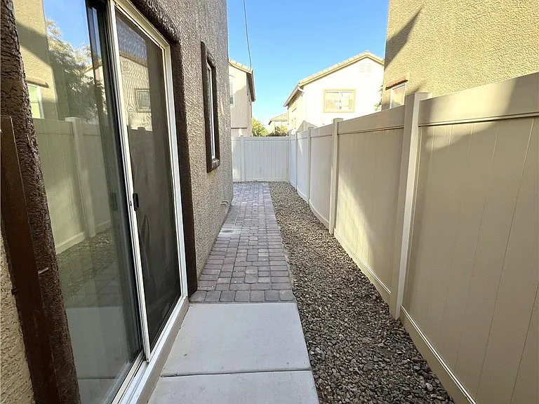 8154 Sandy Slope Ct — Photo 41