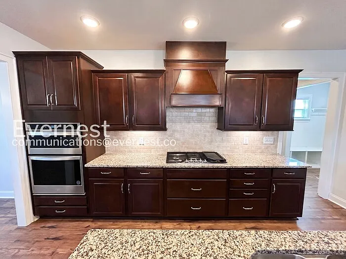 1122 Carlisle Pl — Photo 4