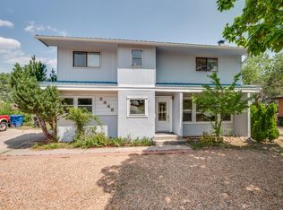 3948 Trinity Dr, Los Alamos, NM 87544