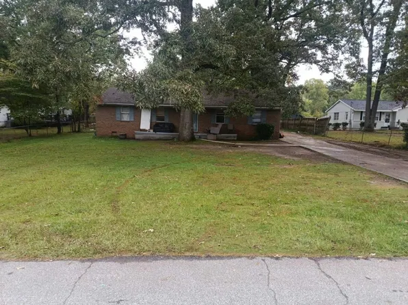 7149 Pine St, Jonesboro, GA 30236