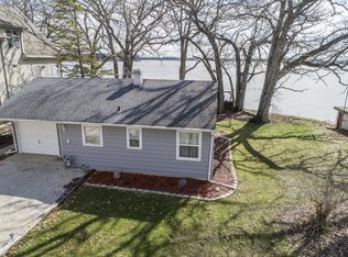 1915 Seminole Dr, Kansasville, WI 53139