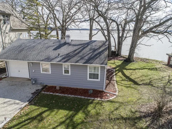 1915 Seminole DRIVE, Kansasville, WI 53139