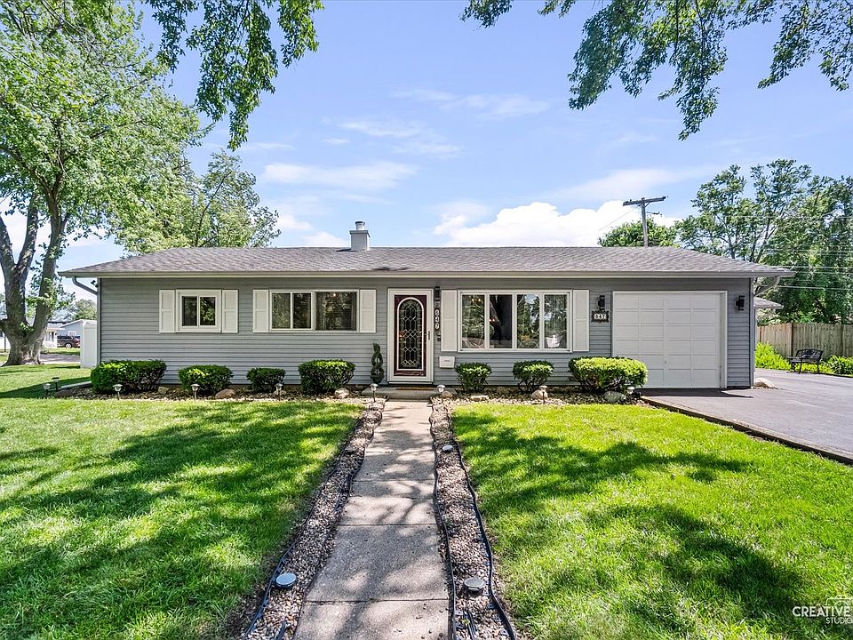 1st image of 547 Hiawatha Dr