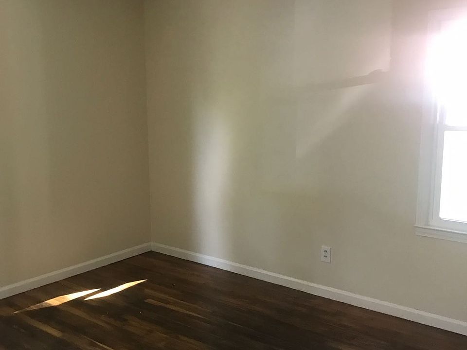1st image of 941 Summer Dr
