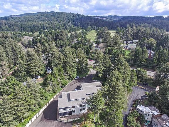 5th image of 3711 NW Oceanview Dr