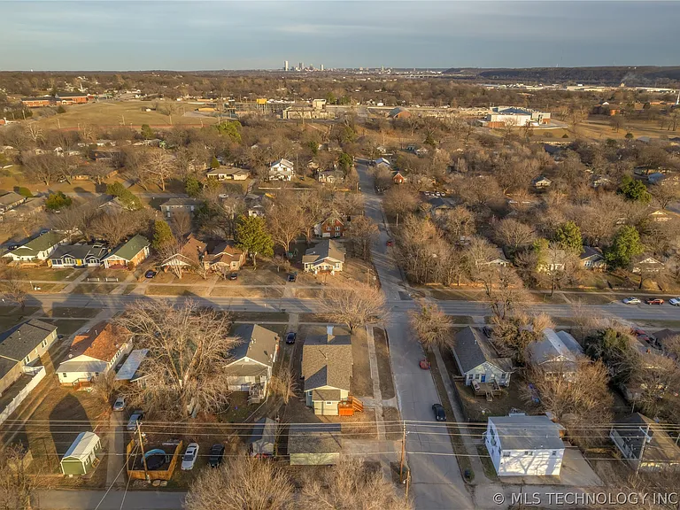 700 N McKinley Ave — Photo 44