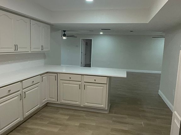 4th image of 7409 Lake Forest Cir