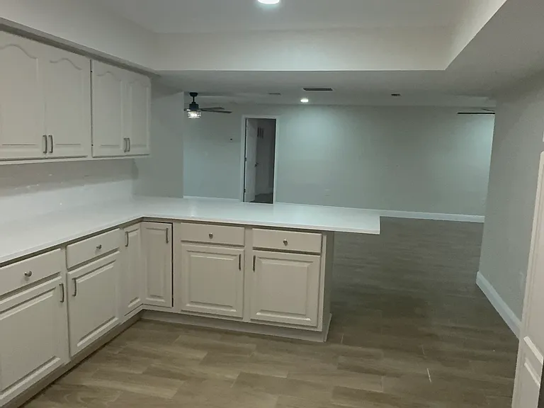 7409 Lake Forest Cir — Photo 4