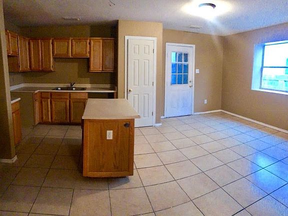 3rd image of 11115 Palafox Dr