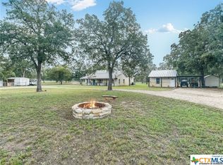 925 Rangeland Rd, Seguin, TX 78155