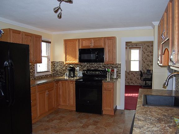 2nd image of 1808 Woodside Ave