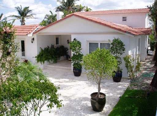 1st image of 433 E Di Lido Dr