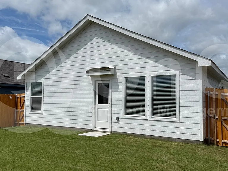 3911 Ontario Way — Photo 7