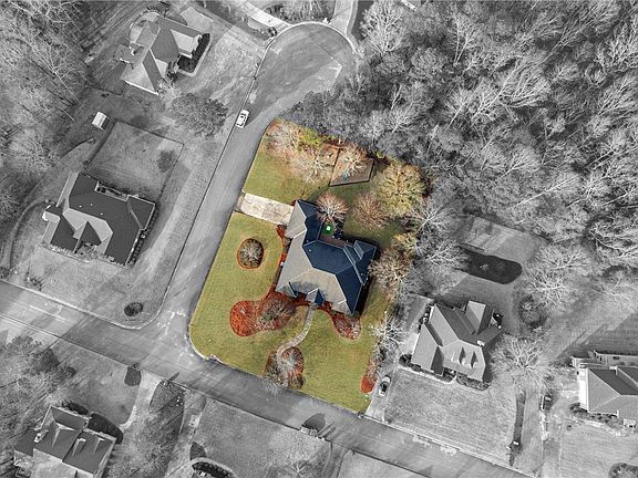 2nd image of 164 Glenwood Way