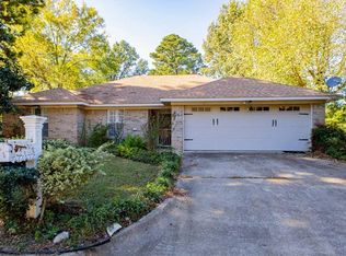 111 E Sycamore Ln, Longview, TX 75604