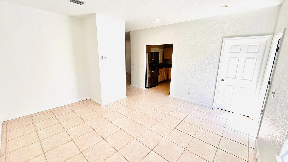Building Photo - 1436 Hawthorne Pl