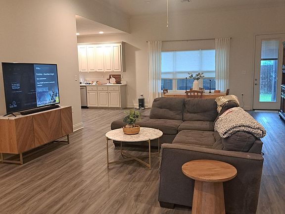 2nd image of 308 Evan Ln