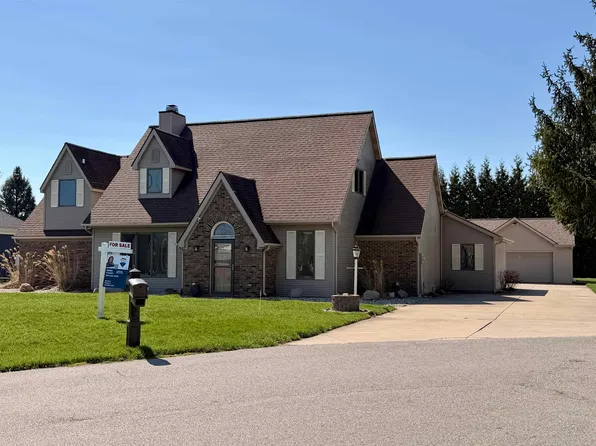 335 Lane 230 Jimmerson Lk, Angola, IN 46703