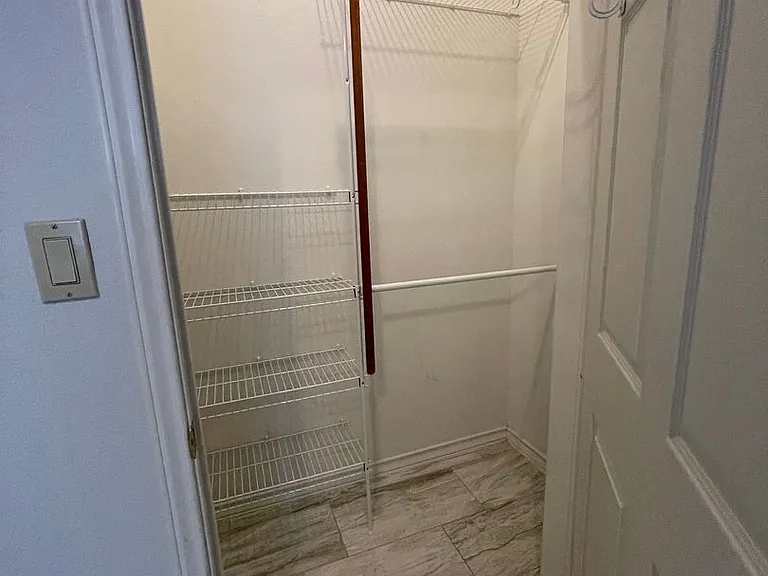 1375 Canyon Trce #B — Photo 12