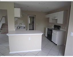 5th image of 3207 Pembrooke Ct