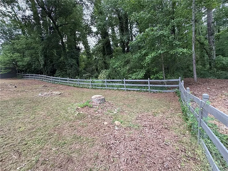 3336 Camelot Dr — Photo 58