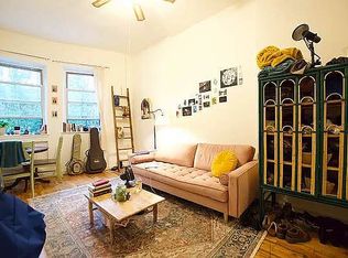 271 W 73rd St APT 2A, New York, NY 10023