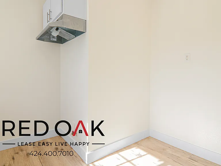 207 S Berendo St #210 — Photo 8