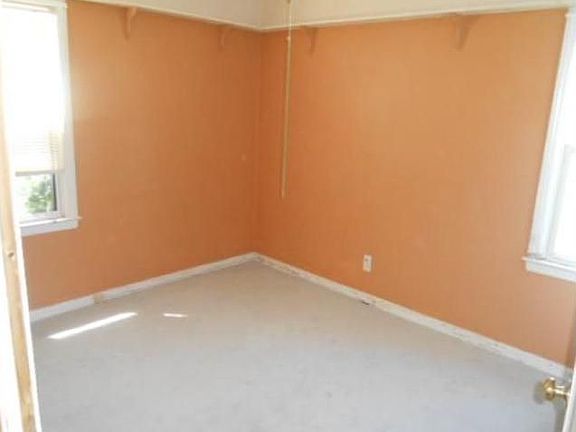 4th image of 3926 18th St