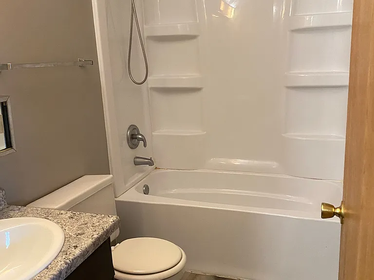 890 Gettysburg Dr #2 — Photo 5