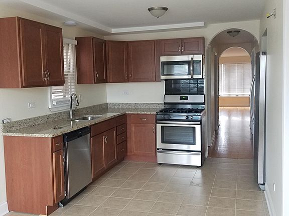 3rd image of 6119 S Parkside Ave #1