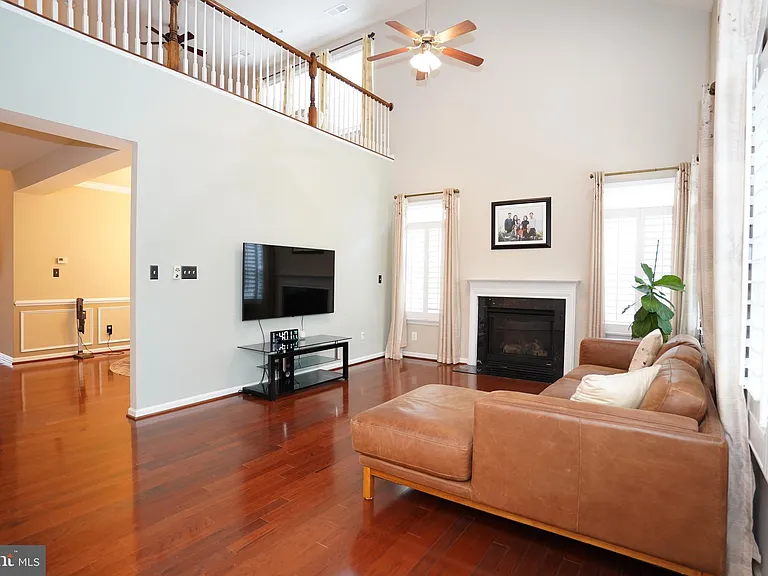 20779 Crescent Pointe Pl — Photo 9