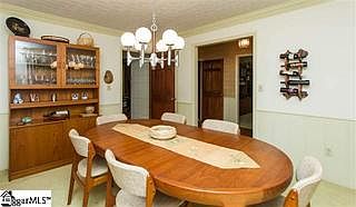 4th image of 205 Rosebay Dr