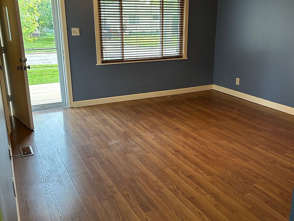 1st image of 5941 Hendon Ave