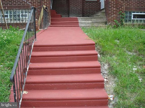 4th image of 106 W Chew Ave