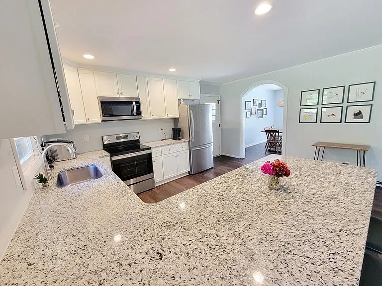 1517 Basewood Dr — Photo 16
