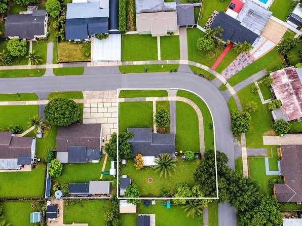 465 NW 16TH Street, Homestead, FL 33030