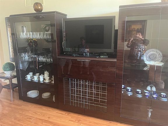 2nd image of 1800 sw 81 Ave N 81 Ave Lauderdale Avenue #1418