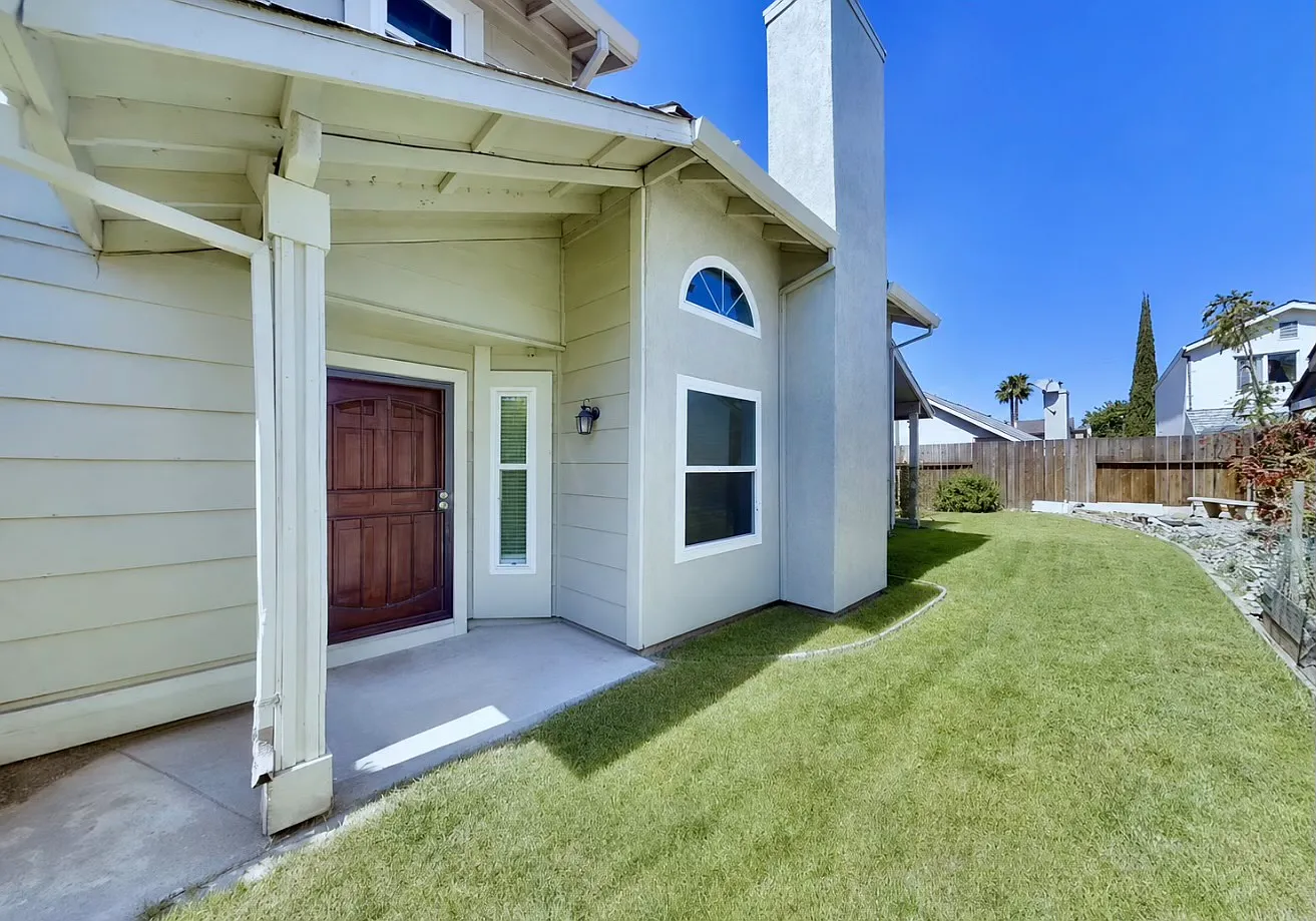 4 bed, 1458 sqft, $975 — Photo 3