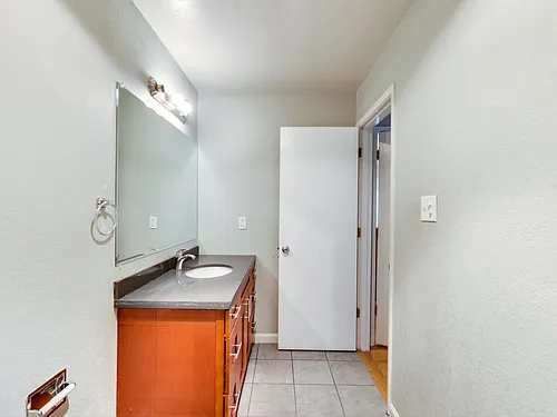 205 Collins St #4 Photo 1 205 Collins St #4 Photo 1