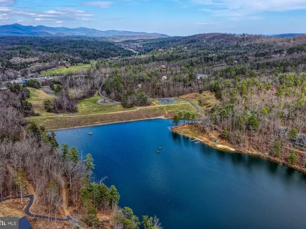 King St, Basye, VA 22810