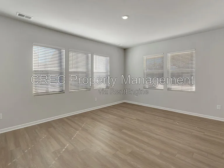 1465 Central Ave — Photo 5