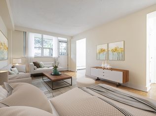 3444 Keele St #401, Toronto, ON M3J 1L8